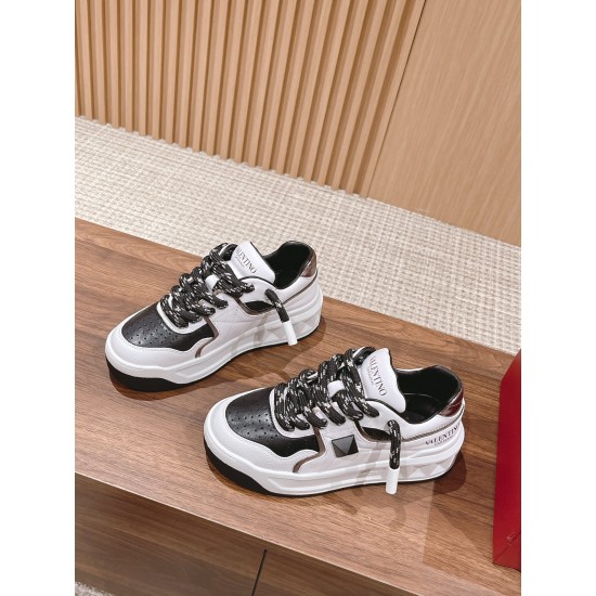 Valentino Sneakers