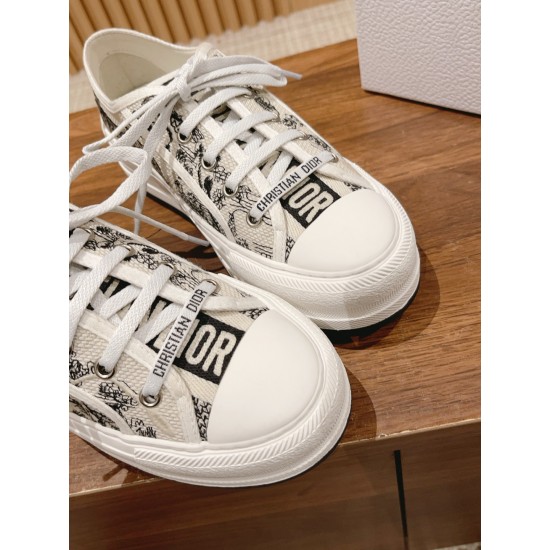 Dior Sneakers