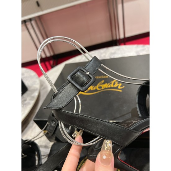 CL  Sandals