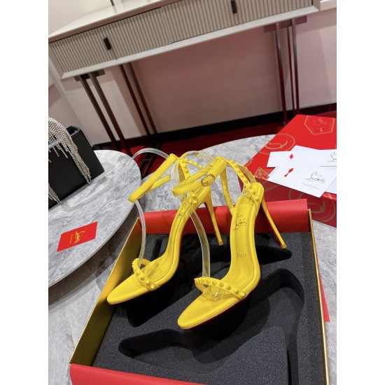 CL  Sandals