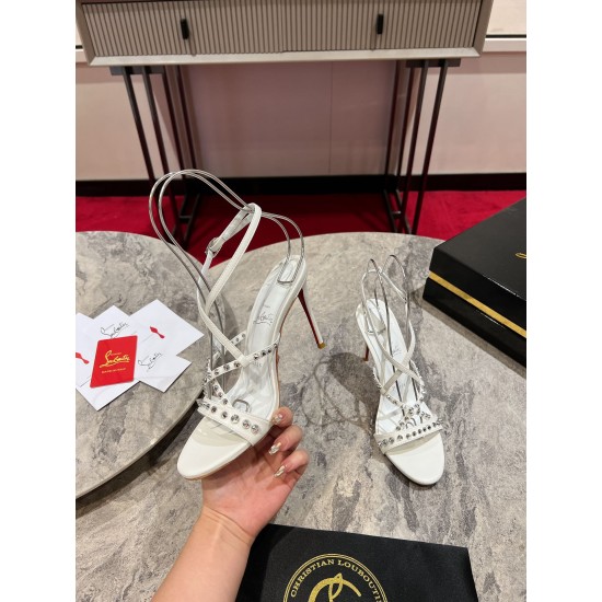 CL  Sandals