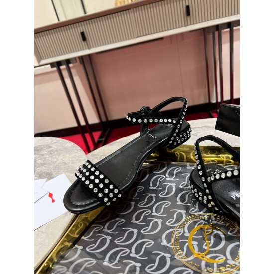 CL  Sandals