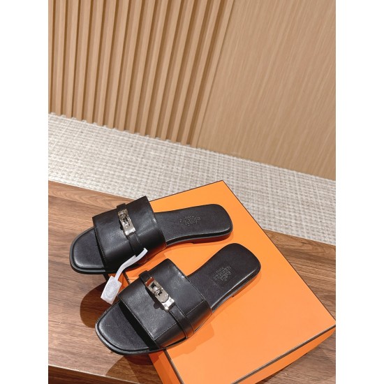 Hermes Slippers