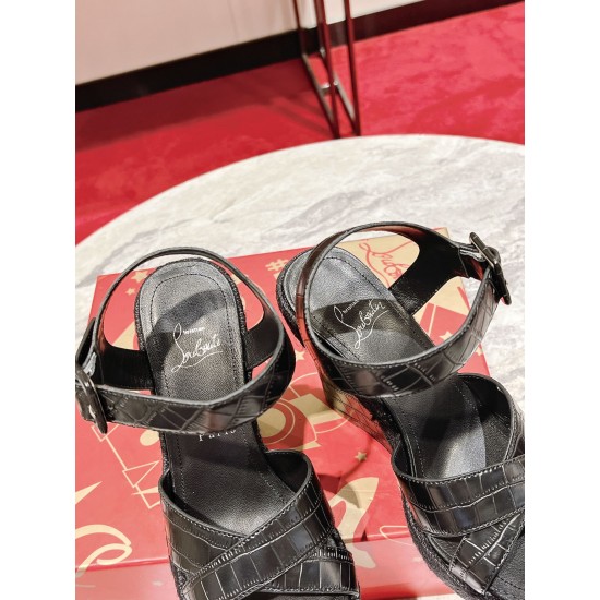 CL  Sandals