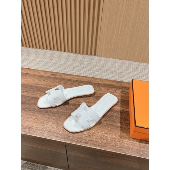 Hermes Slippers