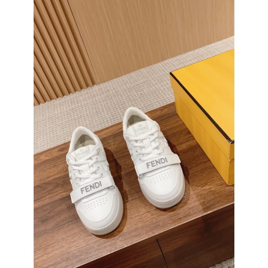 Fendi Sneakers