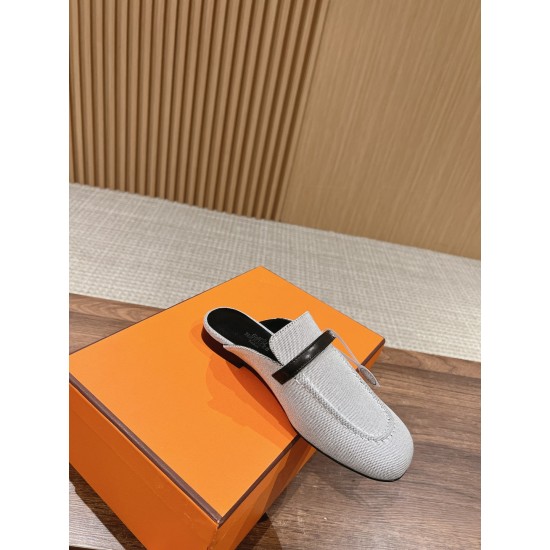 Hermes Iota mule