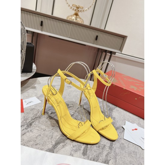 CL  Sandals