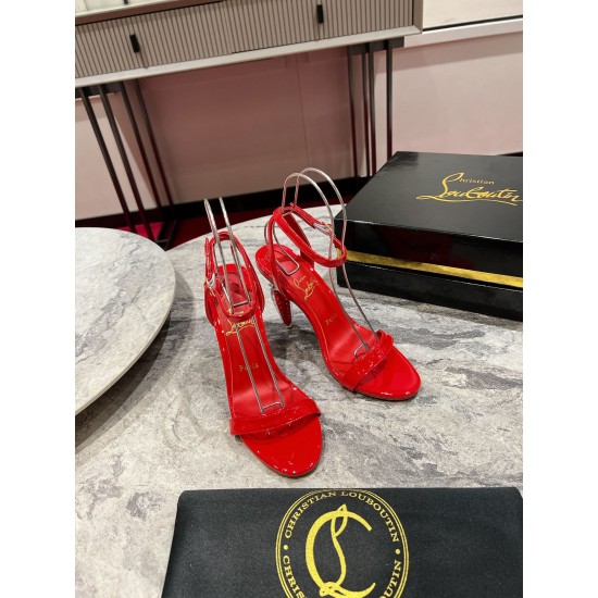 CL  Sandals