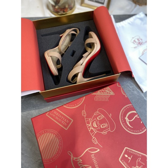 CL  Sandals