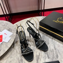 CL  Sandals