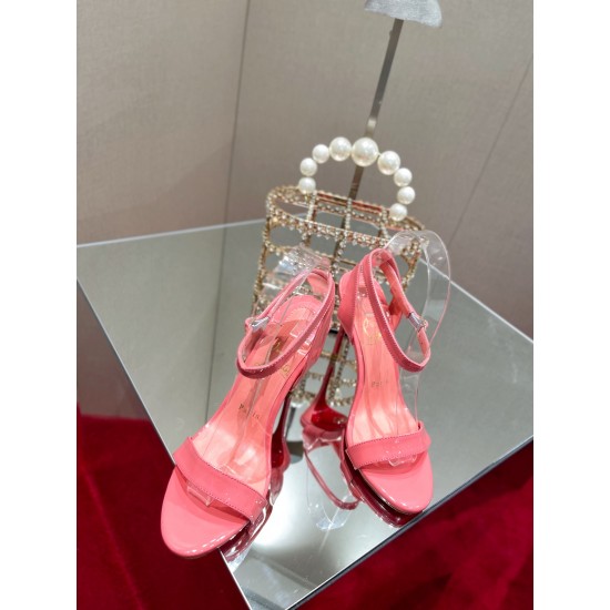 CL  Sandals