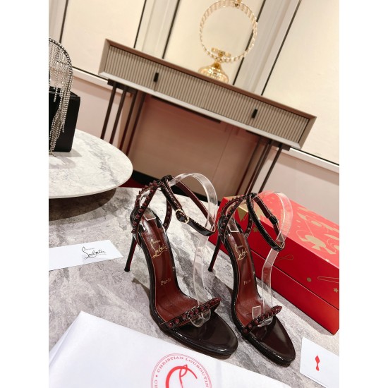 CL  Sandals