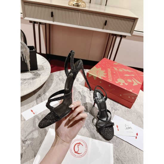 CL  Sandals