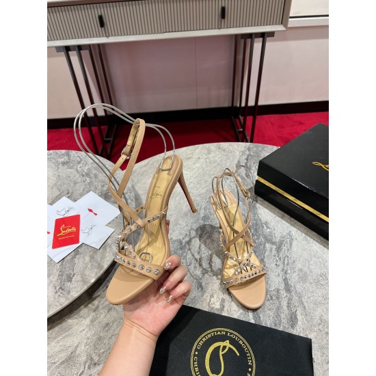 CL  Sandals