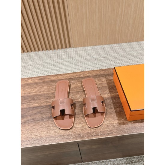 Hermes Slippers