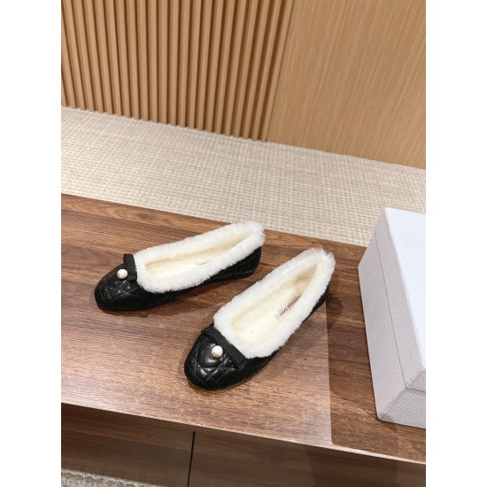 Dior Flat Shoes