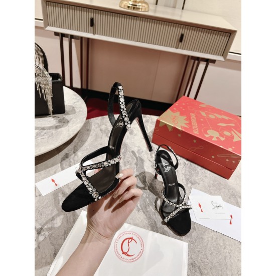 CL  Sandals