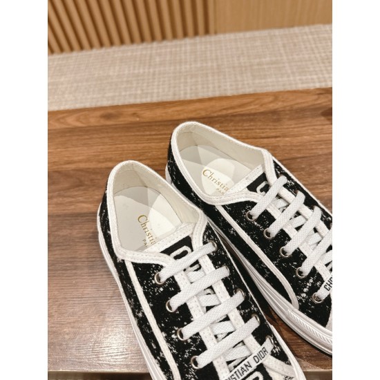 Dior Sneakers