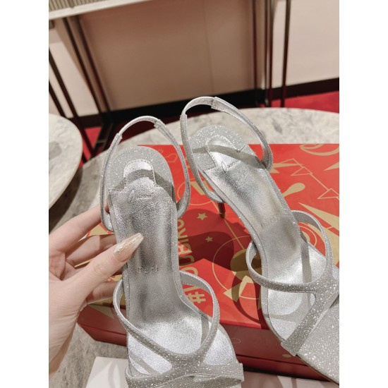 CL  Sandals