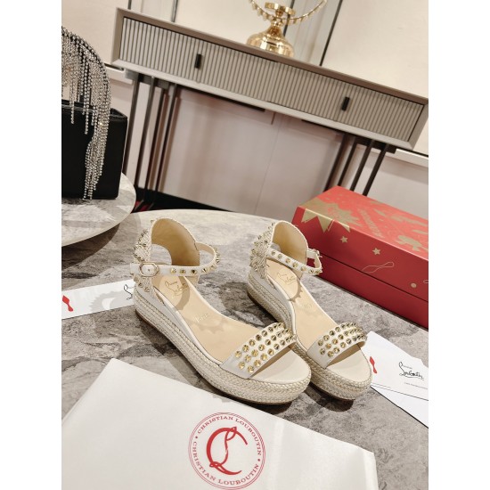 CL  Sandals