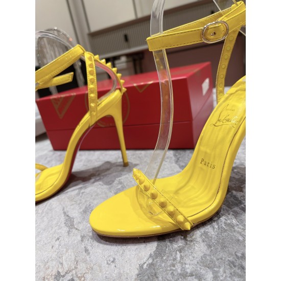 CL  Sandals