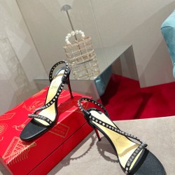 CL  Sandals