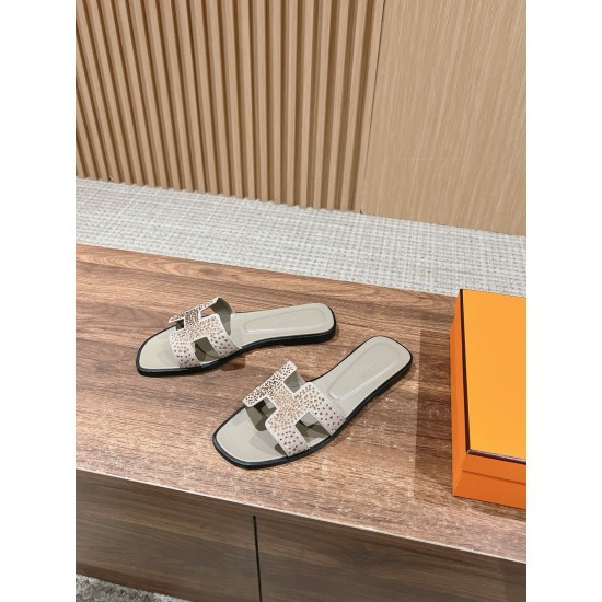 Hermes Slippers