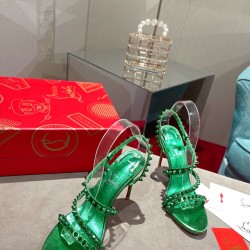 CL  Sandals