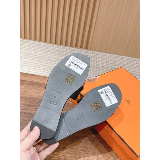 Hermes Slippers