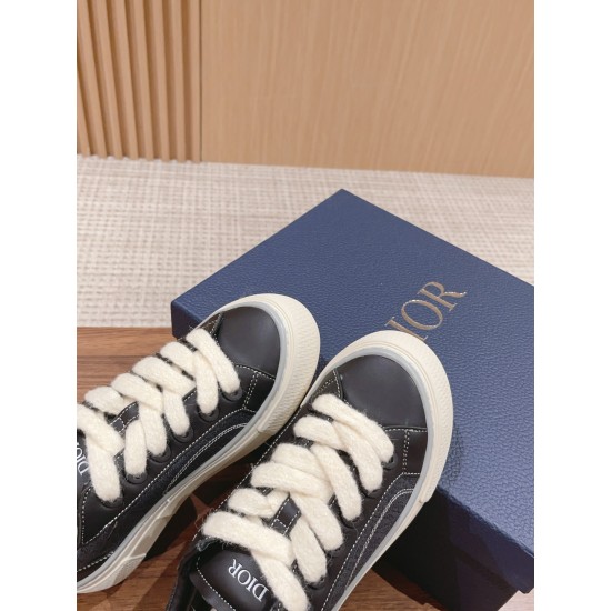 Dior Sneakers