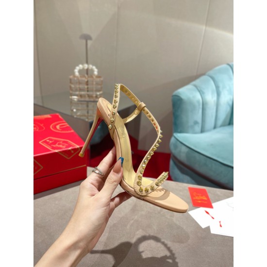 CL  Sandals