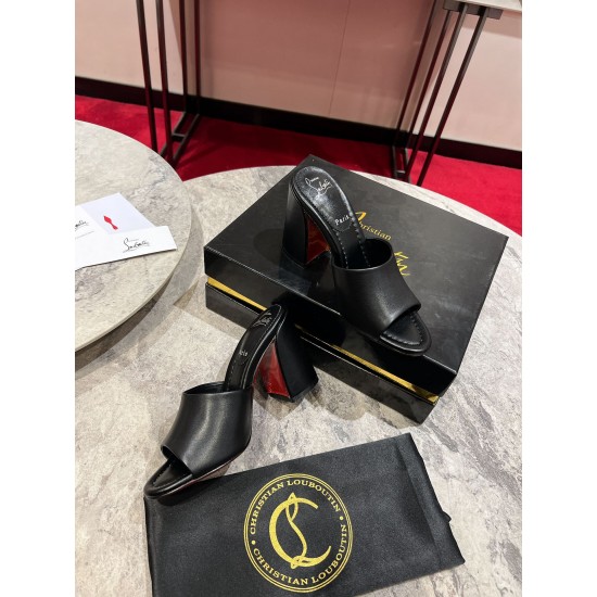 CL  Sandals