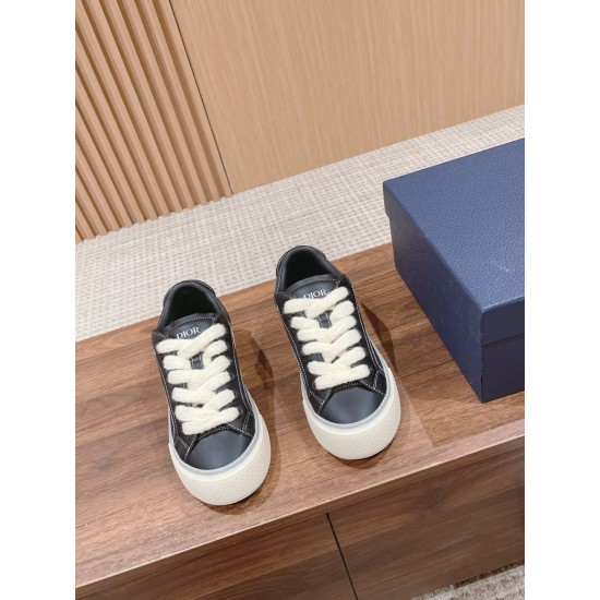 Dior Sneakers