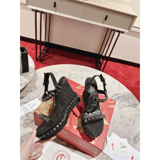 CL  Sandals