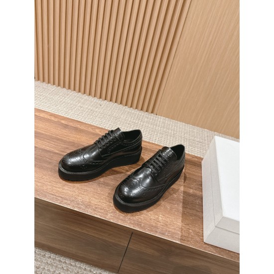 Prada Lace-ups   Loafers