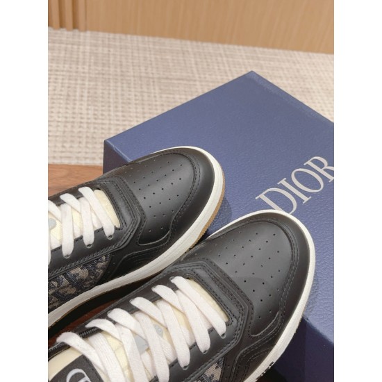 Dior Sneakers