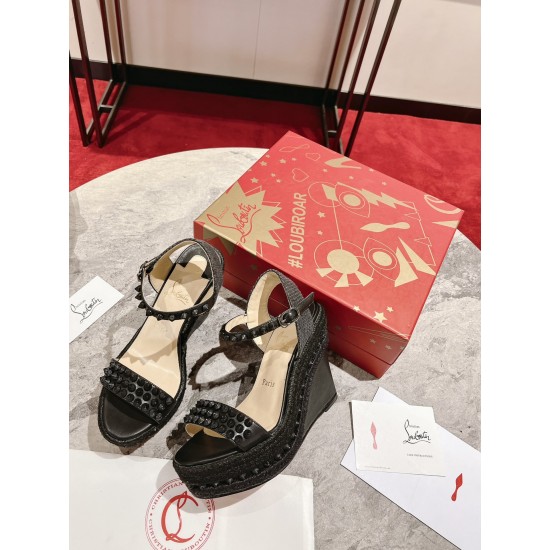 CL  Sandals