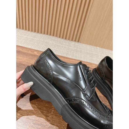 Prada Lace-ups   Loafers