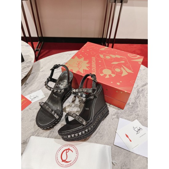 CL  Sandals