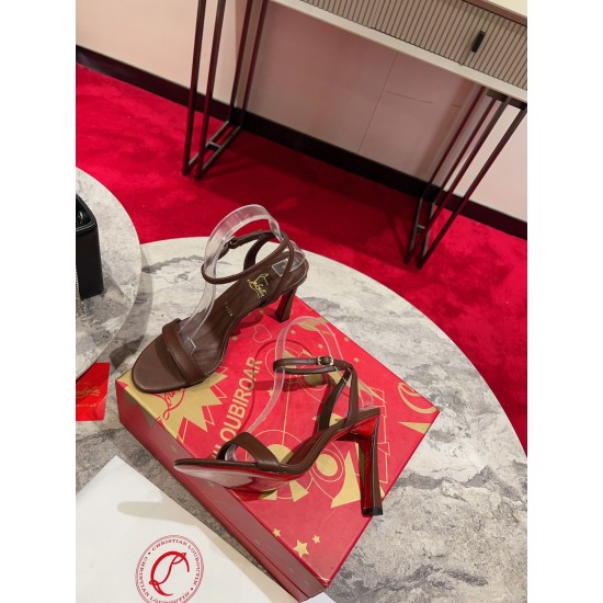 CL  Sandals