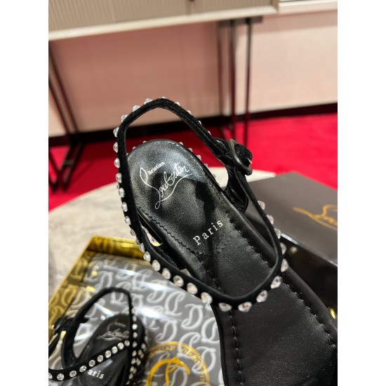 CL  Sandals