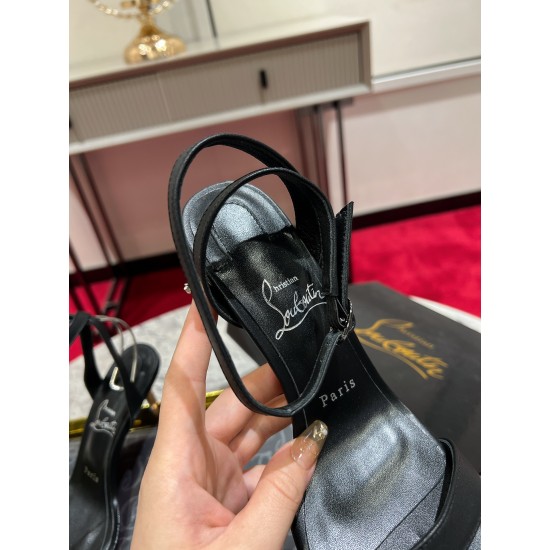 CL  Sandals