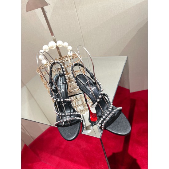 CL  Sandals