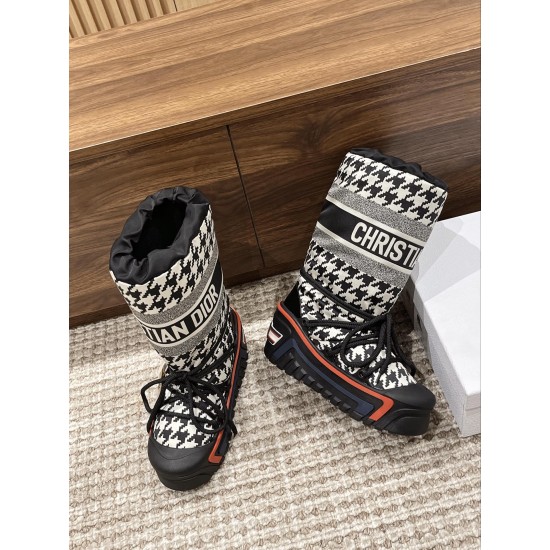 Dior snow boots