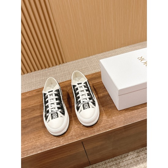 Dior Sneakers