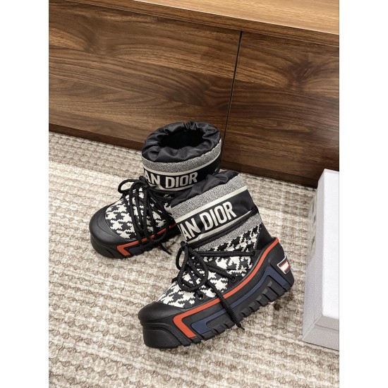 Dior snow boots