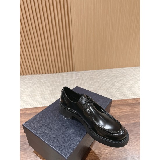 Prada Lace-ups   Loafers