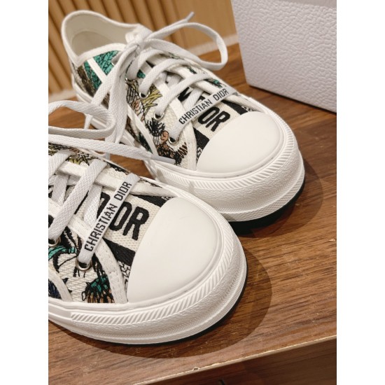 Dior Sneakers