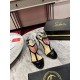 CL  Sandals